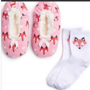 Fuzzy Babba Babba Buddies fox themed girls size S/M shoe size 8-13